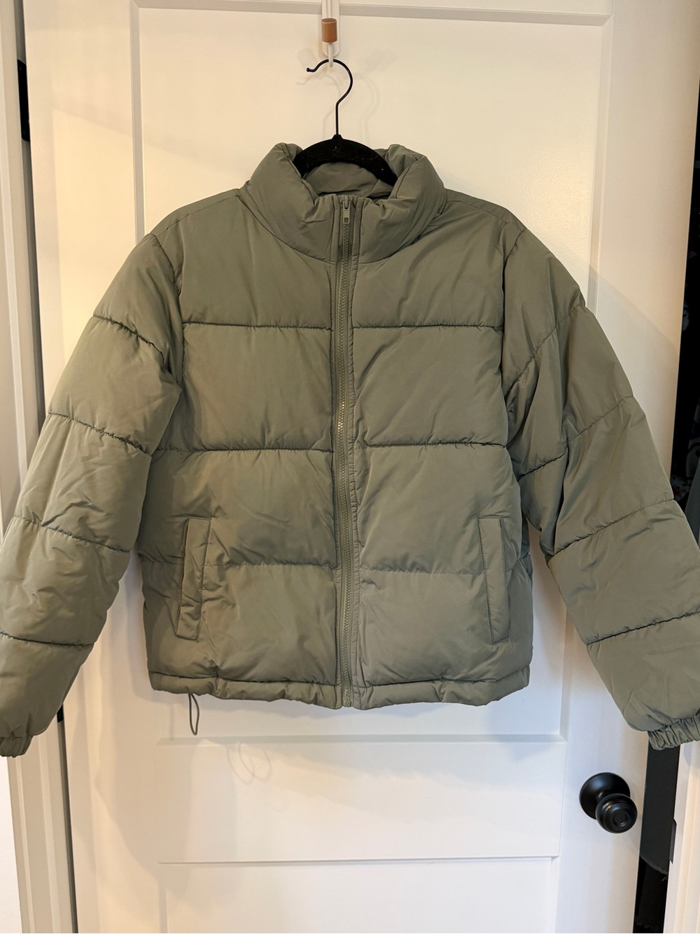 Forever 21 Olive Green Puffer Jacket - Small - NEW WORN ONCE